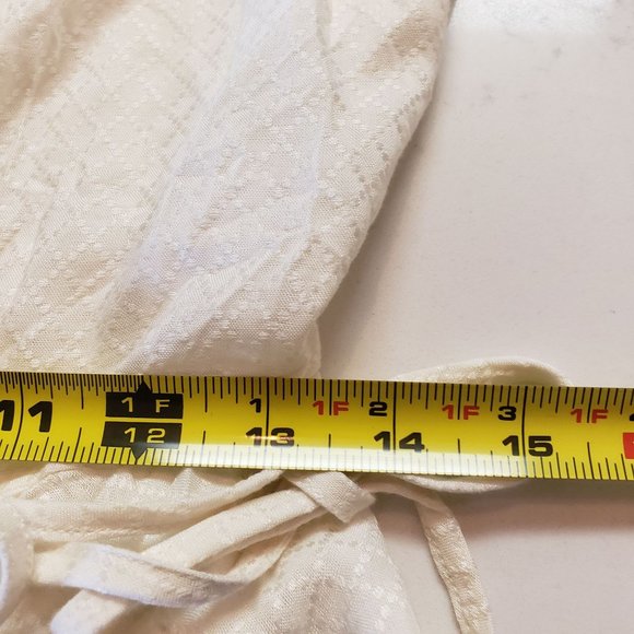 B.O.G Collective blouse size Medium ruffle sleeve boho cream tie back new - Picture 7 of 11